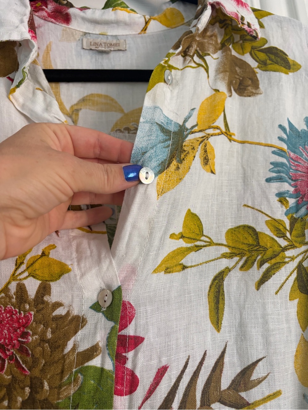 Sleeveless Linen Floral Button-Front Dress - Picture 2 of 10